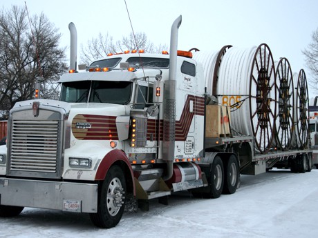 Calgary & Alberta LTL Trucking Transportation